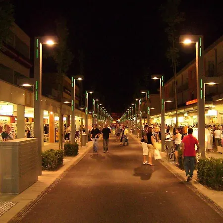 Lovely On The Coast Of アパート *
