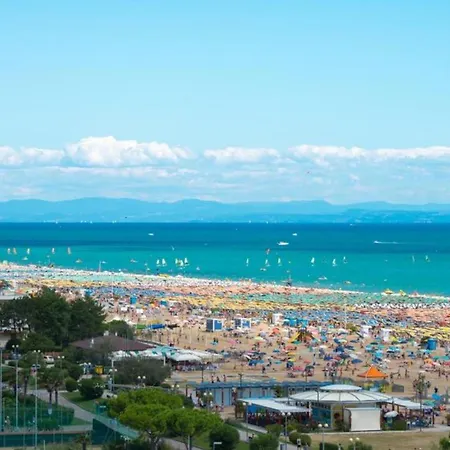 Lovely On The Coast Of Apartment *